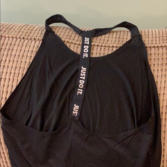 Nike Workout Tank Top - Picture 3 of 3